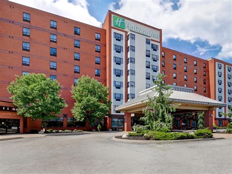 Hotel in Windsor | Holiday Inn Hotel & Suites Windsor (Ambassador Bridge) Hotel