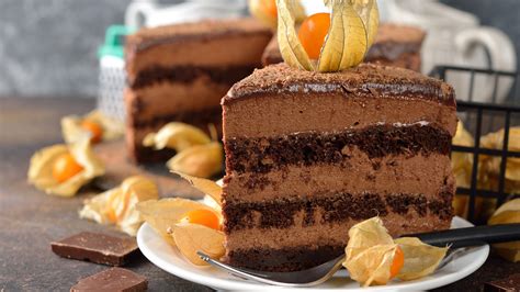 Download Wallpaper 3840x2160 Piece of chocolate cake, dessert UHD 4K ...