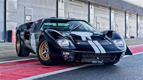 Ford GT40 By Everrati Is A Reborn Classic With 800-HP EV Powertrain