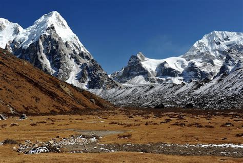 Kanchenjunga Circuit in Nepal | The Mountain Company | AITO