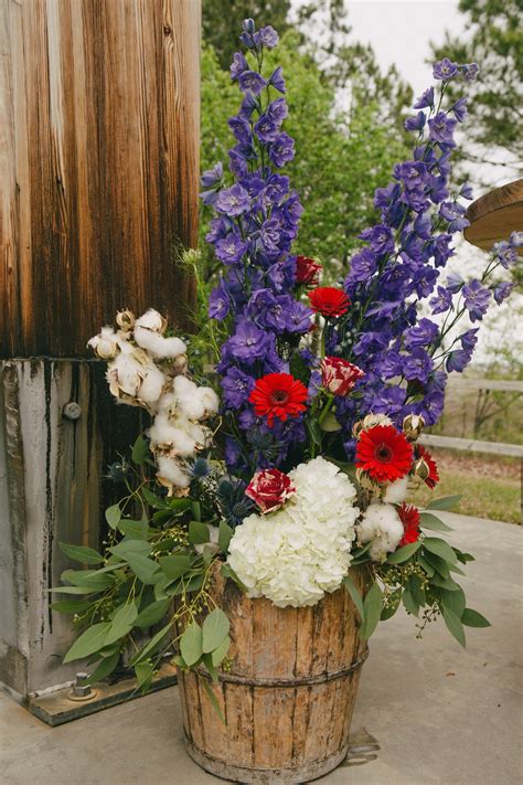 Bright Floral and Cotton Arrangements