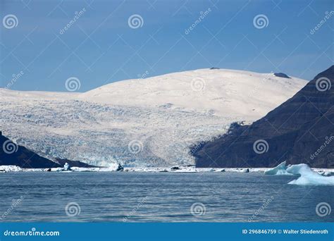 Guyot Glacier in the Robinson Mountains in Icy Bay, Alaska, United States, North America Stock ...