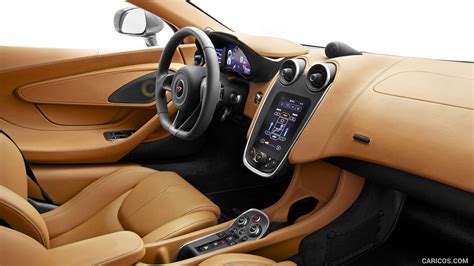 2016 McLaren 570S Coupe - Interior | Caricos