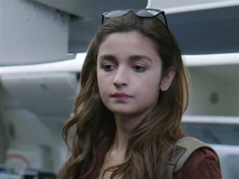 Dear Zindagi Deleted Scenes: Do Not Call Alia Bhatt 'Aaj Kal Ke Bachche,' Okay?