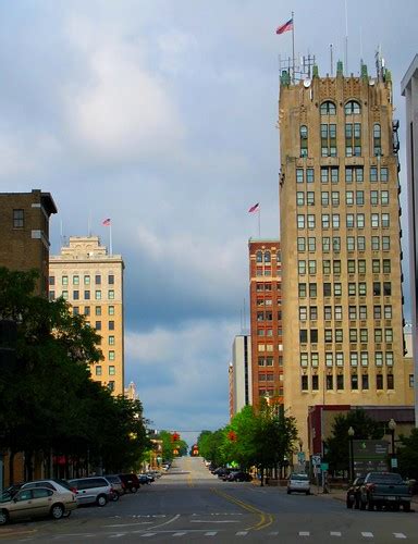 Downtown Jackson - Michigan Avenue | Jackson, Michigan | Brandon Bartoszek | Flickr