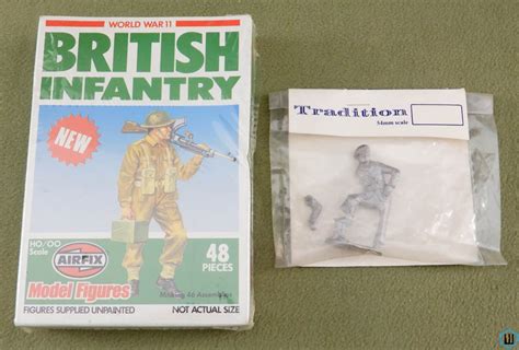 Airfix World War II British Infantry Model Figures + Bonus