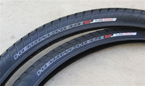 specialized-hemisphere-bike-tires-tread-close-up-7777 – Bicycle Touring Pro