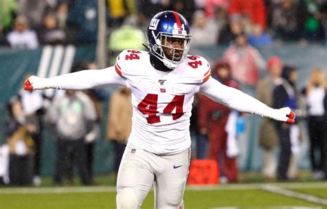 Markus Golden's dwindling options could help Giants