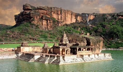 Badami | Badami Caves | Badami Sightseeing |Badami Temples