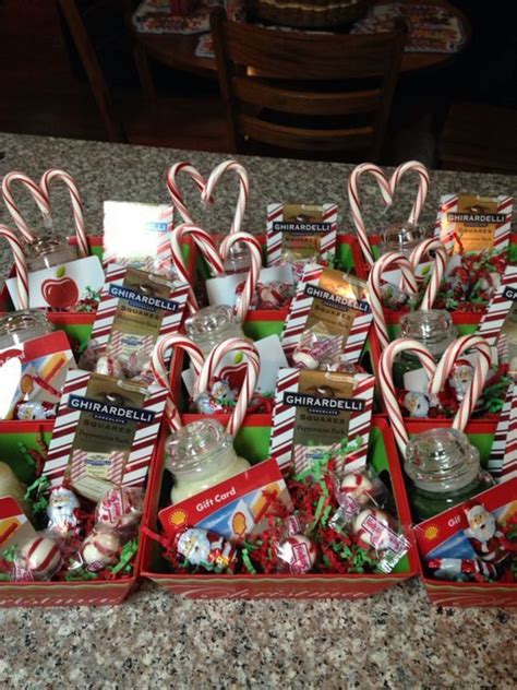 30+ Awesome DIY Christmas Gift Basket Ideas for Friends - HubPages