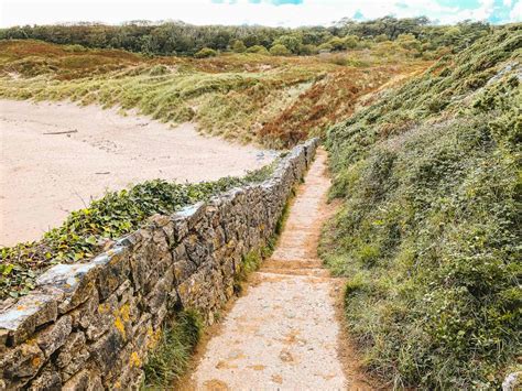 How To Visit Barafundle Bay Beach In Pembrokeshire (2024) - Stackpole Quay To Barafundle Bay Walk!