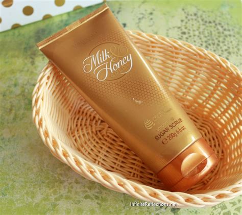 Oriflame Milk & Honey Gold Smoothing Sugar Scrub | Review - Infinite ...