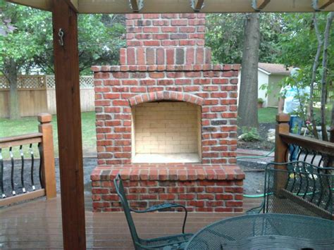 Building an Brick Outdoor Fireplace Together | FIREPLACE DESIGN IDEAS