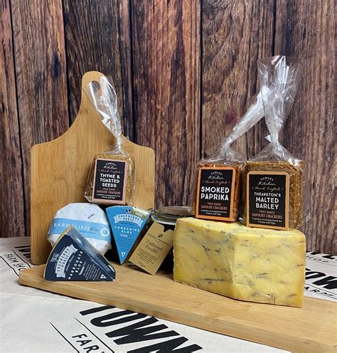 Blue Cheese Selection Box - Town End Farm Shop