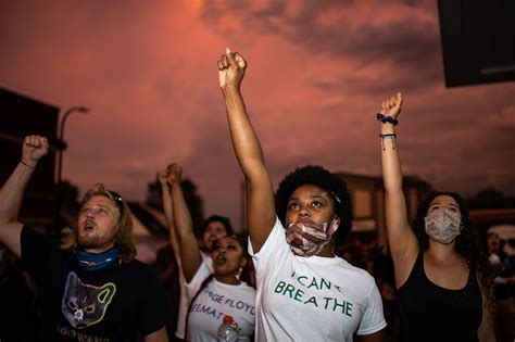 Photos of George Floyd protests: Unrest continues in Minneapolis, other ...