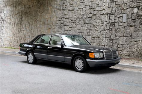 1991 Mercedes-Benz 560 SEL | Motorcar Studio