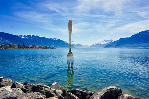 Vevey: Swiss Riviera, Charlie Chaplin Museum, Big Fork | Switzerland Tour