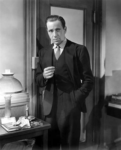 Humphrey Bogart as Sam Spade in "The Maltese Falcon" (1941). Director: John Huston. | Humphrey ...