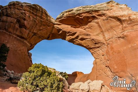 Broken Arch – Arches National Park, Utah – The Trek Planner