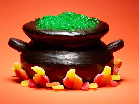 Cauldron Cake | Recipe | Cauldron cake, Food network recipes, Food