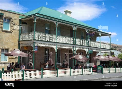 Richmond Arms Hotel Richmond Tasmania Stock Photo - Alamy