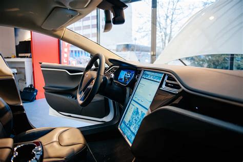 Why Does Tesla Recommend the White Interior? Is it Really Better ...