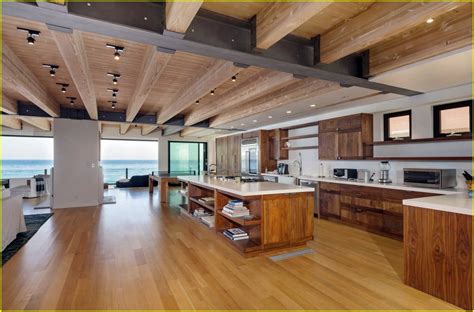 Matthew Perry Sells Malibu Beach House for $13 Million - Look Inside ...