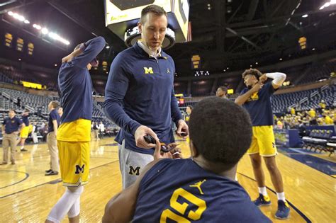 What happened to longtime coach, key contributor to Michigan basketball ...