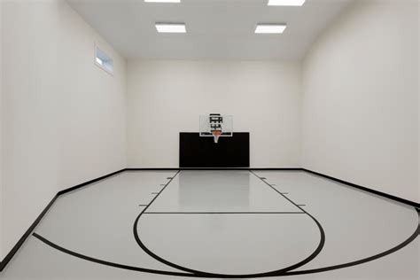 Indoor Basketball Court - Orono - Traditional - Home Gym - Minneapolis ...