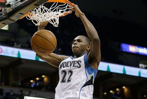 Report: Andrew Wiggins to Participate in 2015 NBA Slam Dunk Contest