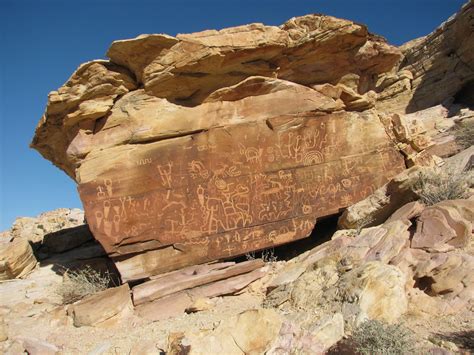 Weekend Wanderluster: Falling Man Petroglyphs - Gold Butte (Clark County, Nevada)