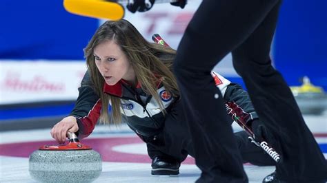 Canada's top curling teams scramble for competition amid pandemic | CBC ...