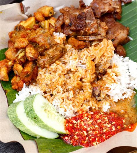 Nasi Berlauk Kelantan