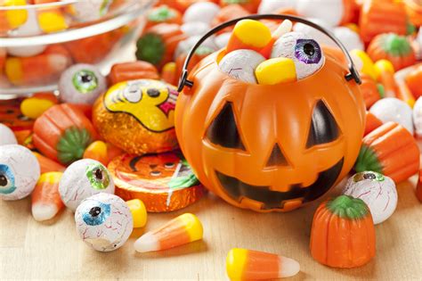 The Healthiest Halloween Candy to Buy | POPSUGAR Fitness