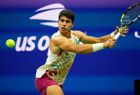 Tennis fans react to Carlos Alcaraz’s striking tank top at US Open - HowTheyPlay News