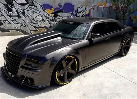 Fierce Chrysler 300C SRT8 370 HEMI - My Interests