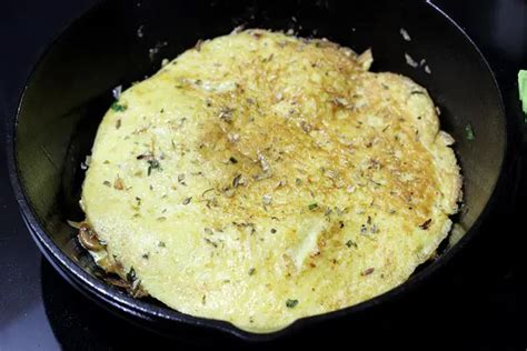 Mushroom Omelette Recipe - Swasthi's Recipes