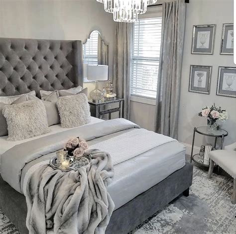 5 Decorations For A Grey Bedroom : How to Add Color and Personality – BESTHOMISH