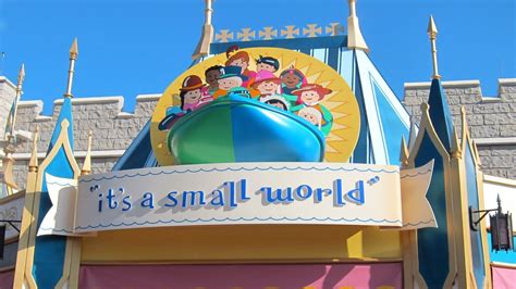 Walt Disney World - It's A Small World - The Full Ride - 2019 - YouTube