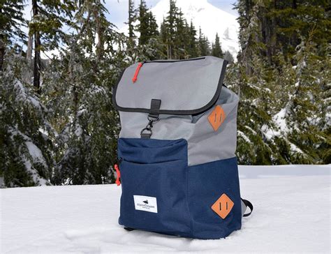 Alpine Division Rockaway Classic Pull String Backpack Review » The Gadget Flow