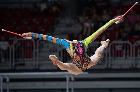 Wie Sportgymnastin Darja Varfolomeev die Zuschauer begeistert