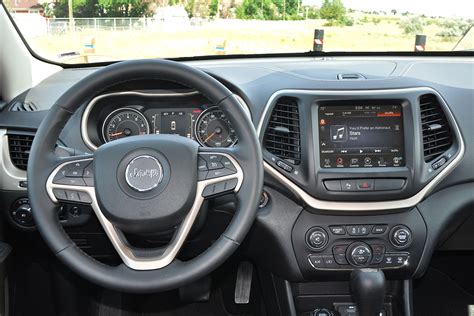 2015 Jeep Cherokee Altitude 4x4 - Worthy of the Name? [Review] - The Fast Lane Car