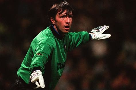 #4 Walter Zenga: The greatest Italian goalkeepers ever | Football Whispers