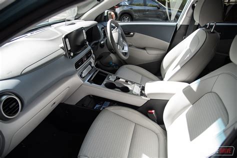 2019 Hyundai Kona Electric Interior : 2019 Hyundai Kona Electric front interior seats 2 - Motor ...