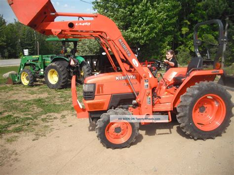 Kubota L2800 30hp 4x4 Loader Compact Tractor