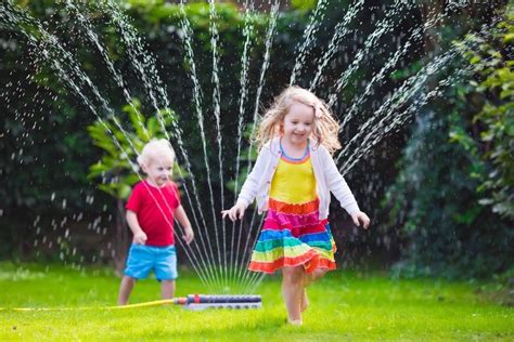 11 Toddler Sprinklers For Summer 2021 - My Backyard Kids