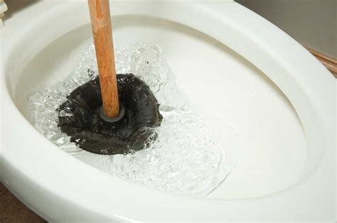 How To Unclog A Toilet With Baking Soda And Vinegar