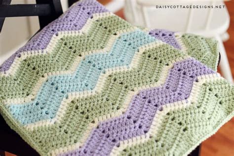 Easy Chevron Blanket Crochet Pattern - Daisy Cottage Designs