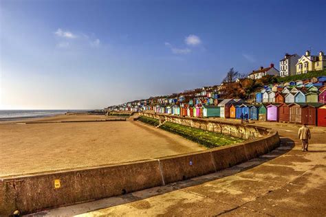 Walton-on-the-Naze Beach in Essex | Coast & Beach Guide