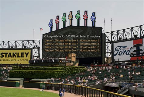 Chicago White Sox 2005 World Series Champons 01 Photograph by Thomas Woolworth | Fine Art America